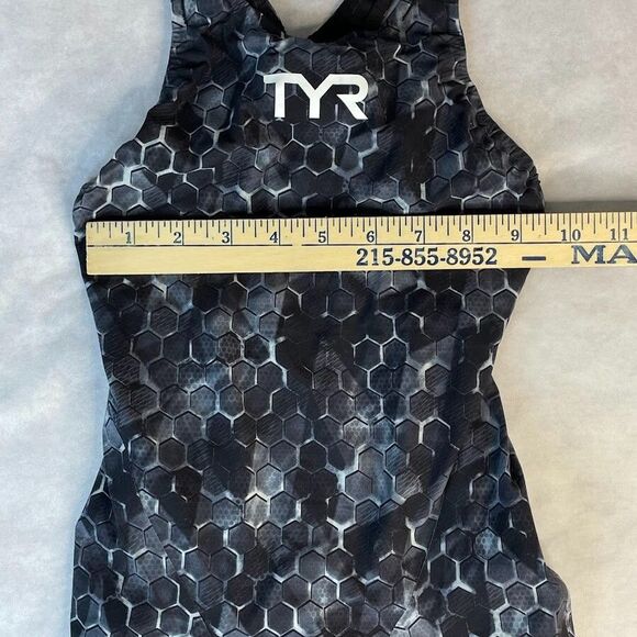 TYR Avictor 2.0 Open Back Technical Swimsuit Womens Size 26 Black Kneeskin - Picture 13 of 15